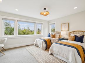 2 EMERY Lane, Oakland CA 94618