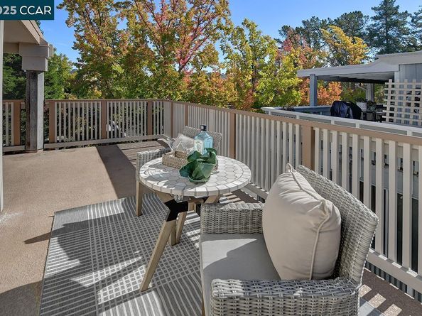 1209 Running Springs 7, Walnut Creek CA 94595