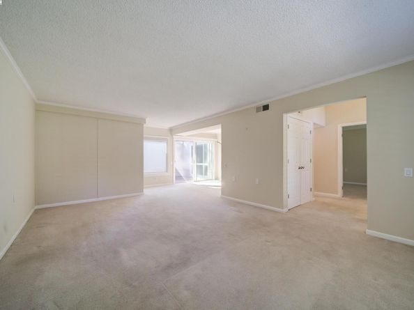 1221 Oakmont Drive 2, Walnut Creek CA 94595