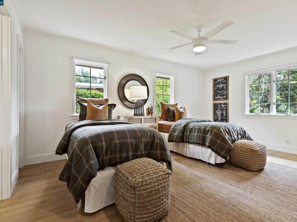 59 Hacienda Cir, Orinda CA 94563