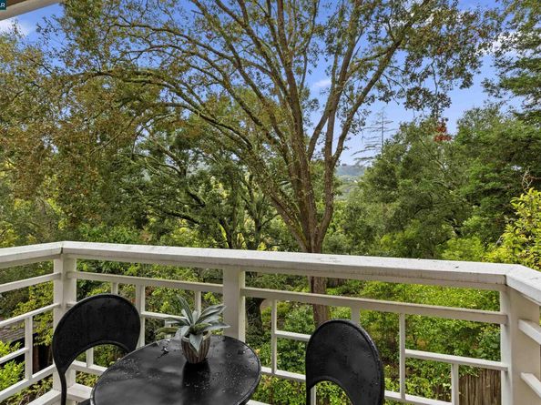 59 Hacienda Cir, Orinda CA 94563