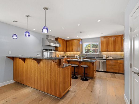 5 Virginia Garden, Berkeley CA 94702