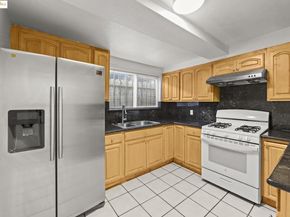 1311 87Th Ave, Oakland CA 94621