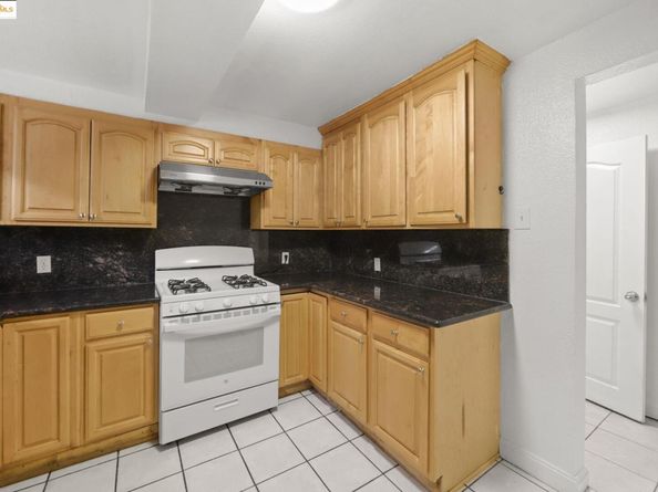 1311 87Th Ave, Oakland CA 94621