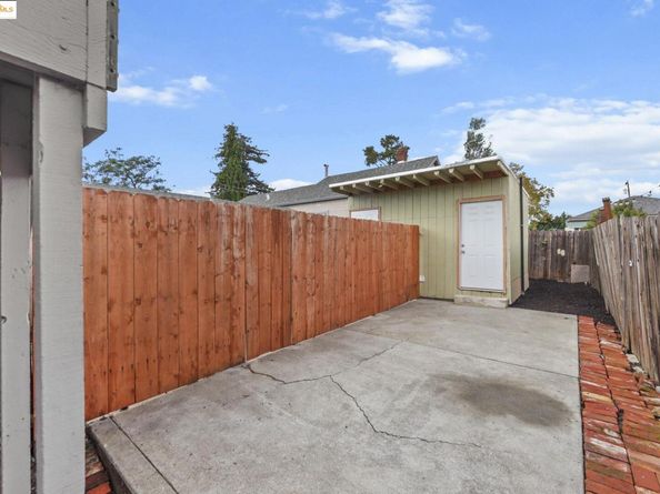 1311 87Th Ave, Oakland CA 94621