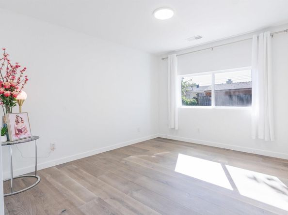 1351 Cypress Dr, Concord CA 94520