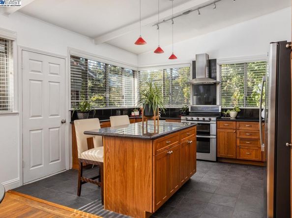 18798 Madison Ave, Castro Valley CA 94546