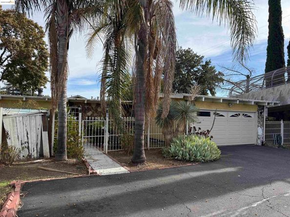 1735 David Ave, Concord CA 94518