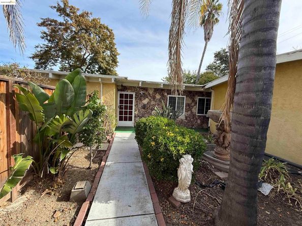 1735 David Ave, Concord CA 94518