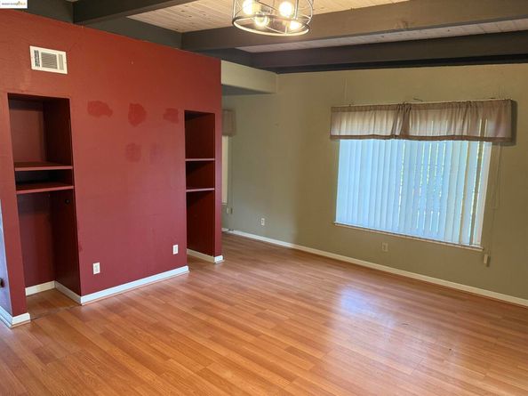 1735 David Ave, Concord CA 94518