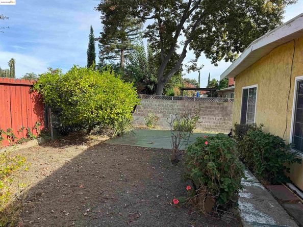 1735 David Ave, Concord CA 94518