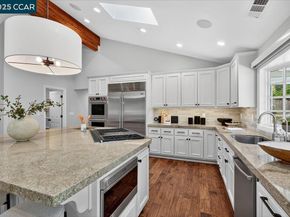 133 Lombardy Ln, Orinda CA 94563