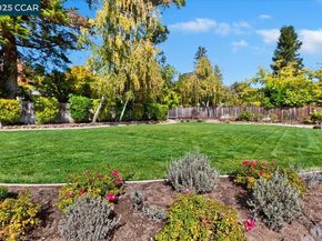 133 Lombardy Ln, Orinda CA 94563