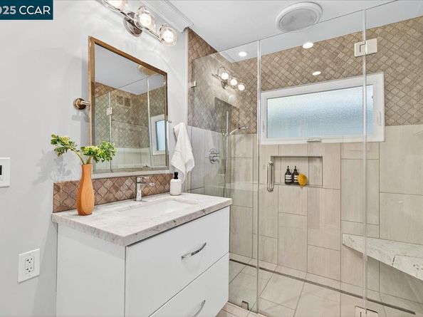 133 Lombardy Ln, Orinda CA 94563