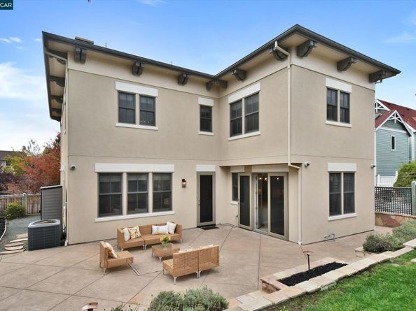 1018 Promenade St., Hercules CA 94547