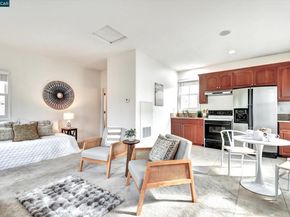 1018 Promenade St., Hercules CA 94547