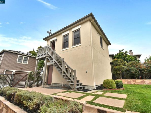 1018 Promenade St., Hercules CA 94547