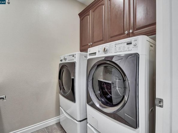 1018 Promenade St., Hercules CA 94547