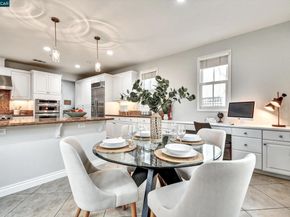 1018 Promenade St., Hercules CA 94547