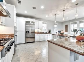 1018 Promenade St., Hercules CA 94547