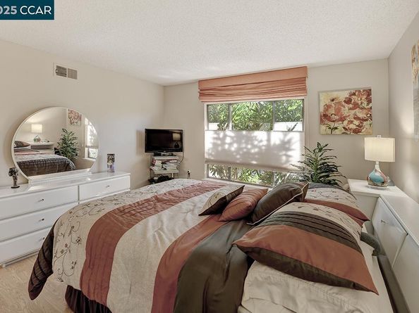 2148 Golden Rain Rd 1, Walnut Creek CA 94595