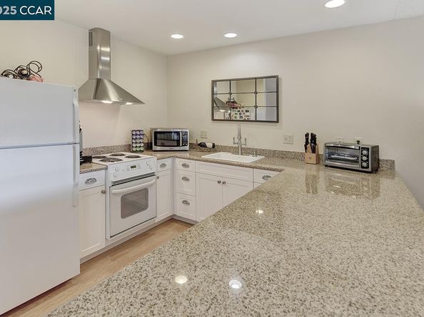 2148 Golden Rain Rd 1, Walnut Creek CA 94595