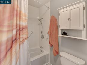 2148 Golden Rain Rd 1, Walnut Creek CA 94595