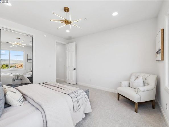 2890 Sable Oaks Way, Dublin CA 94568