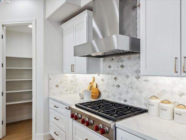 2890 Sable Oaks Way, Dublin CA 94568