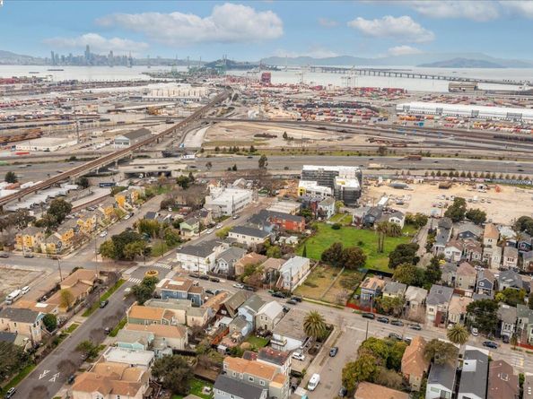 1745 Chase St, Oakland CA 94607
