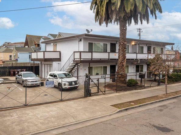 1745 Chase St, Oakland CA 94607