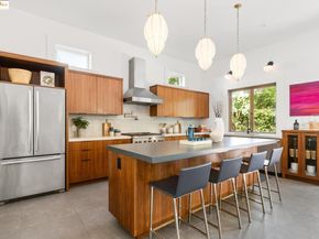 5734 Maccall St, Oakland CA 94609