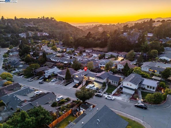 4847 Dunkirk Ave, Oakland CA 94605