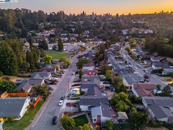 4847 Dunkirk Ave, Oakland CA 94605