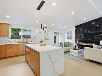2710 Ocala St