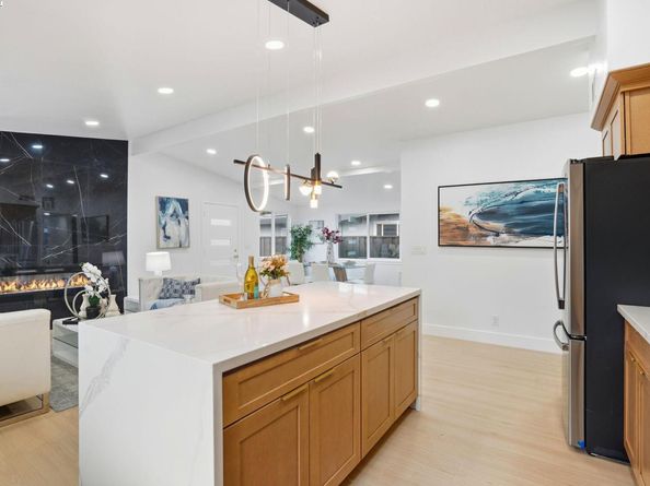 2710 Ocala St, Hayward CA 94545