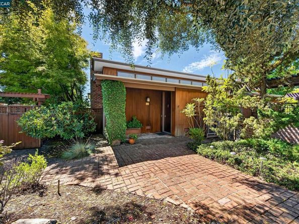 20 Donald Dr, Orinda CA 94563