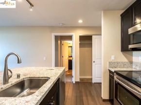 6400 Christie AVE 3213, Emeryville CA 94608