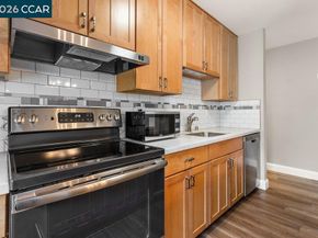1241 Homestead Ave 206, Walnut Creek CA 94598