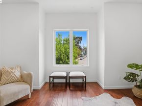 4895 Shattuck Ave, Oakland CA 94609