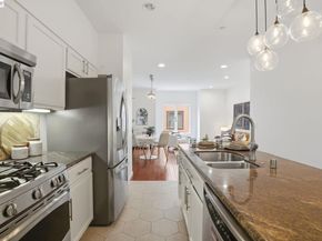 4895 Shattuck Ave, Oakland CA 94609