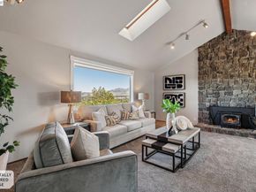15 Surmont Ct, Lafayette CA 94549