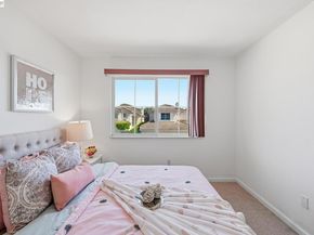 17 Miranda Ct, Alameda CA 94502