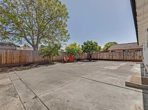 2320 Bermuda Ln, Hayward CA 94545