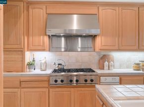 101 Victoria Pl, Danville CA 94506