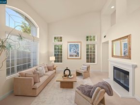 101 Victoria Pl, Danville CA 94506