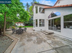 55 La Honda Ct, Clayton CA 94517