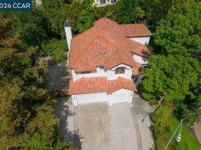 55 La Honda Ct, Clayton CA 94517