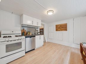 532 42nd St, Oakland CA 94609