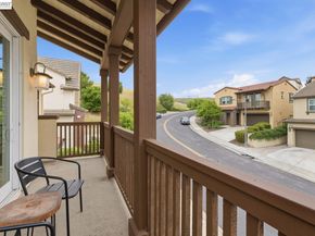 3871 Highpointe Ct, Dublin CA 94568